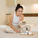 6 Skincare Routine untuk Kulit Bruntusan dan Kusam