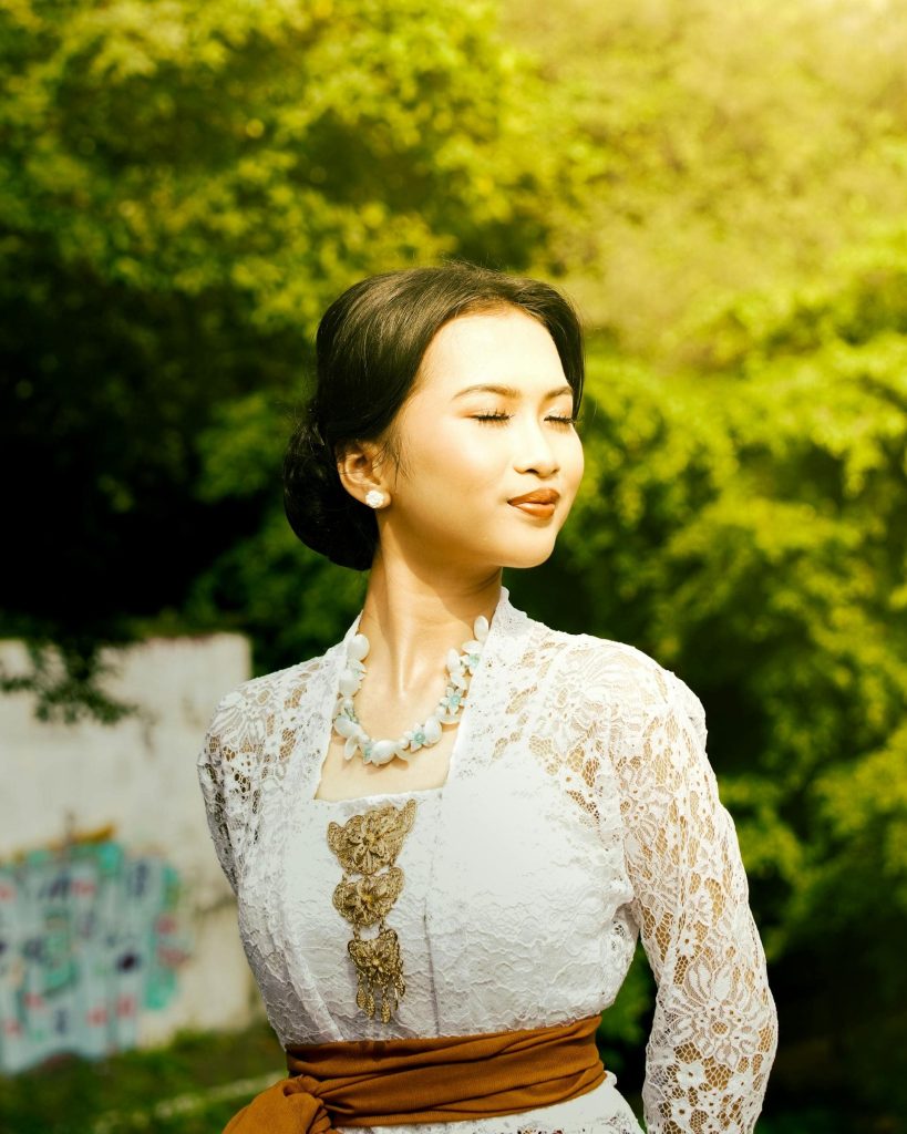 rekomendasi baju bridesmaid